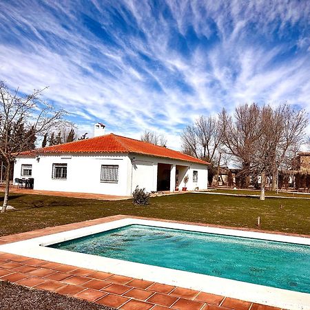 Villa Mercedes Argamasilla de Calatrava المظهر الخارجي الصورة