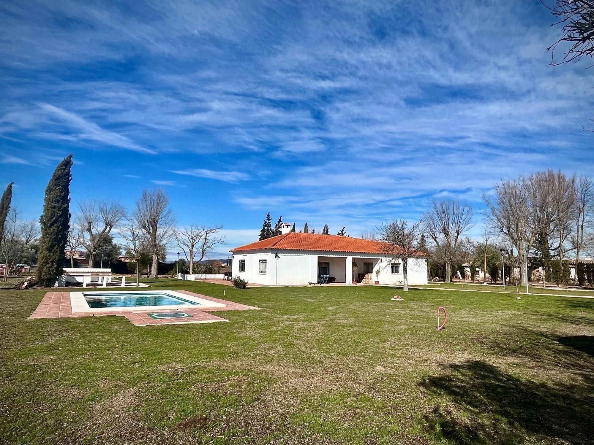 Villa Mercedes Argamasilla de Calatrava المظهر الخارجي الصورة